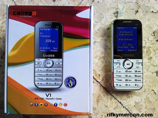 Review Handphone 100 ribuan : Cross V1 k